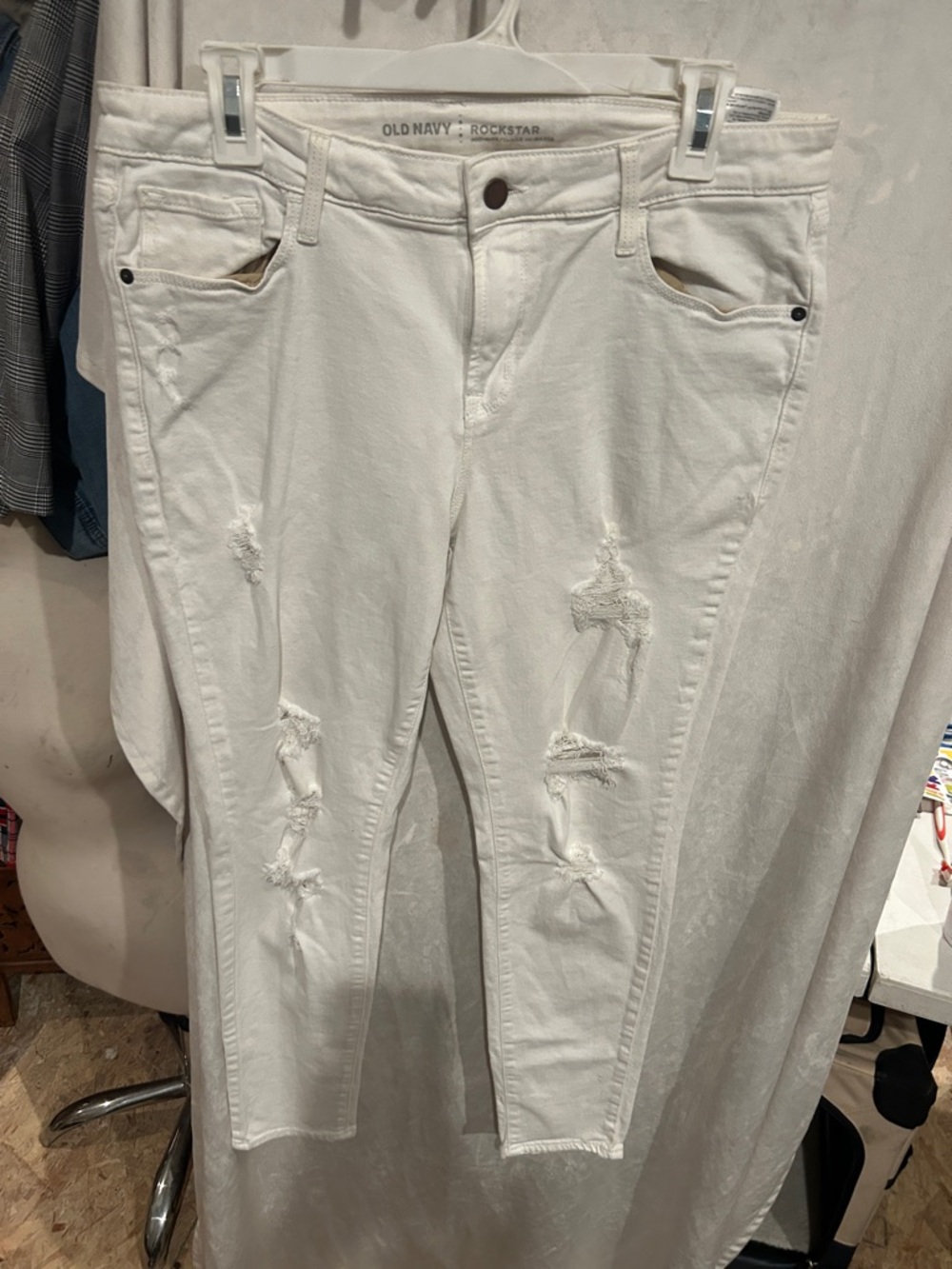 Old Navy White Skinny Distressed Rockstar Jeans